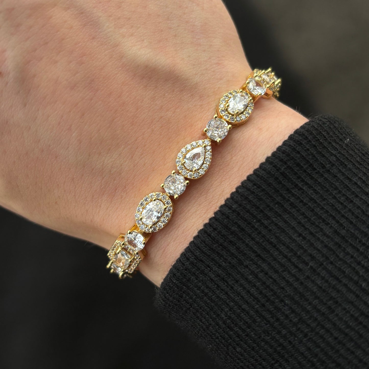 Cubic Bracelet (Gold)